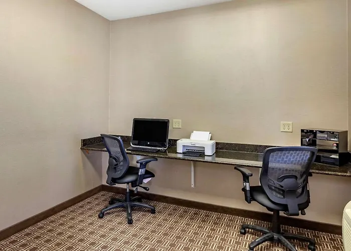 Comfort Evansville-casper Inn 4*